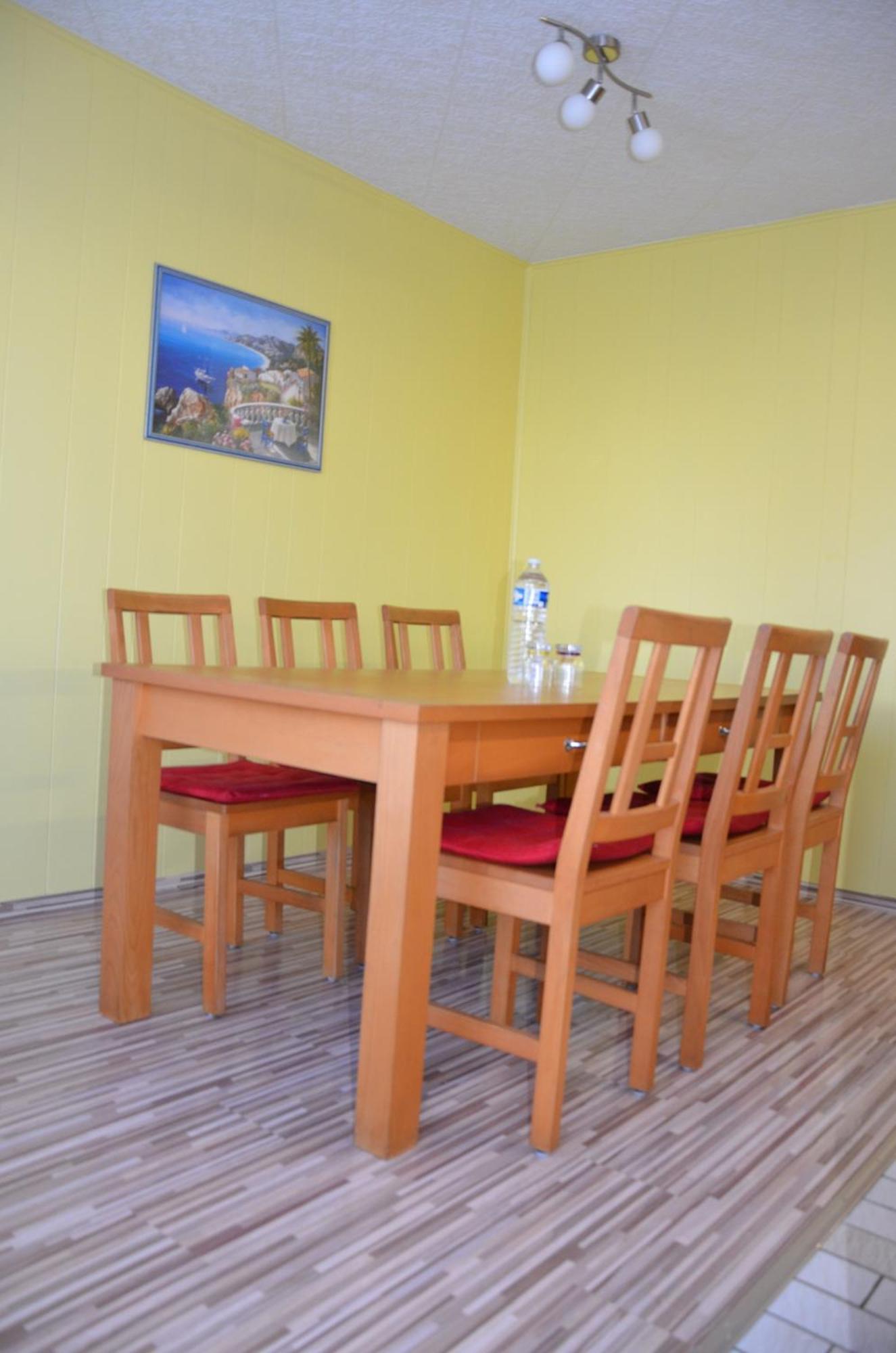 Gaestehaus Peter Mettlach Ngoại thất bức ảnh
